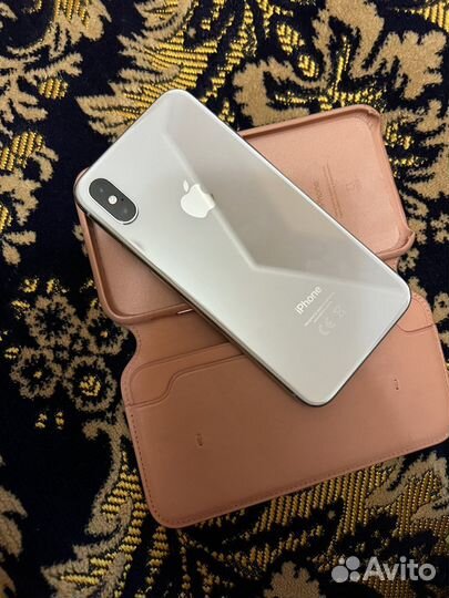 Телефон iPhone X