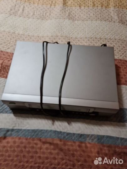 Видеомагнитофон