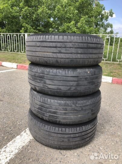 Michelin Latitude Sport 3 225/65 R17 102