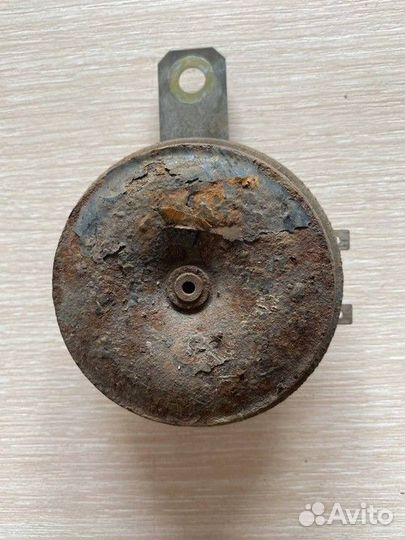 Сигнал звуковой низкой частоты Geely MK