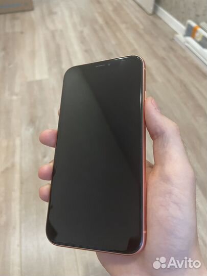 iPhone Xr, 64 ГБ