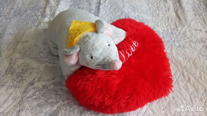 Декоративные подушки: сердце, мышь