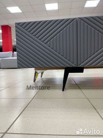 Тумба тв Bravo на опорах