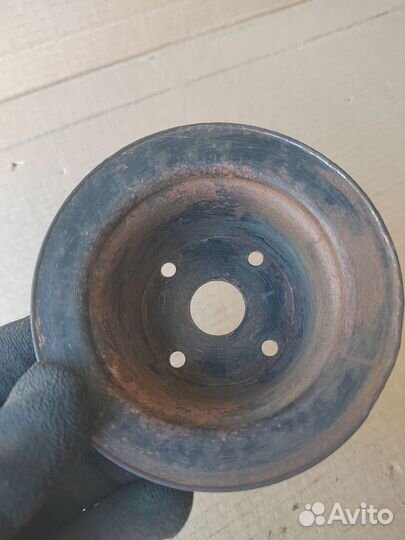 Шкив помпы 3.0 JE-E Mazda MPV 1 lvew 1995