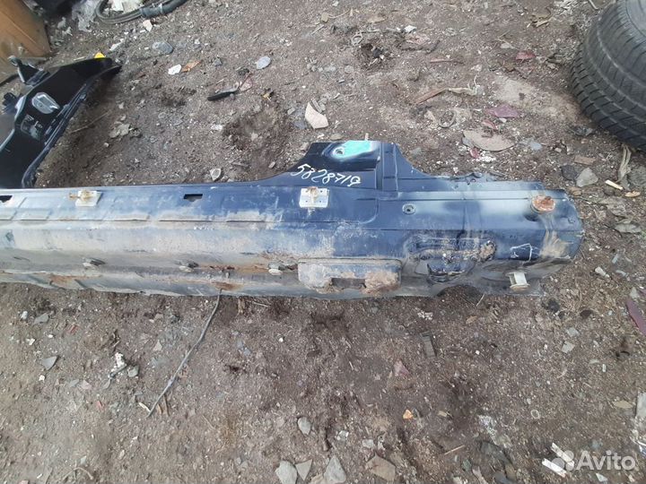 Порог правый Мерседес W204 C