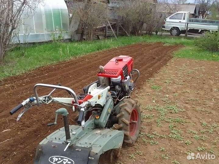 Вспашка участка земли
