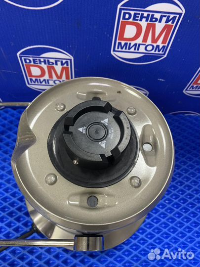 А) Соковыжималка Bork JU CUN 20120 bk 1200W(42607)