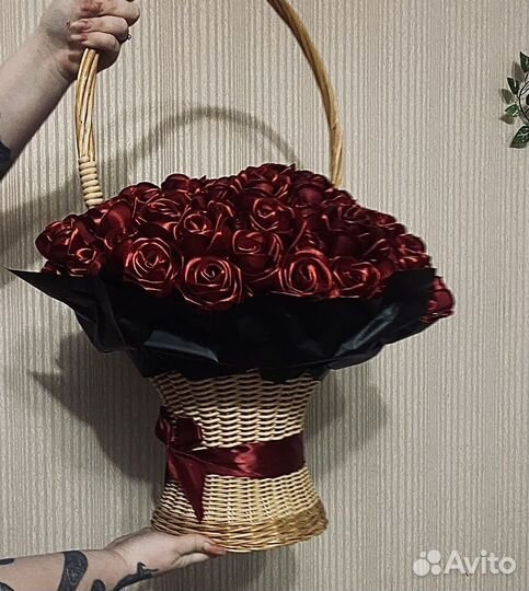 Цветы из атласной ленты