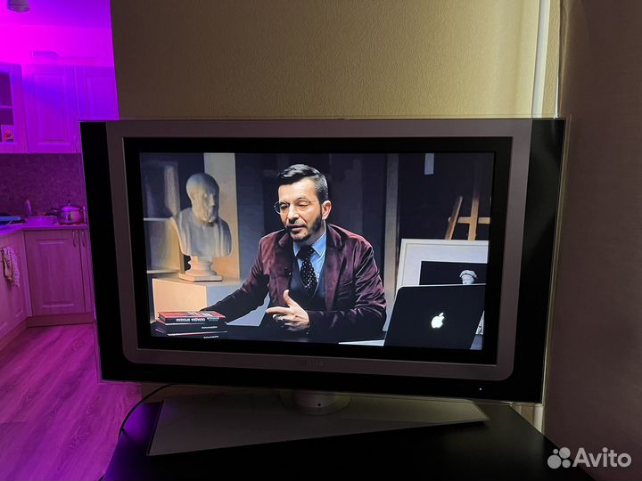 Телевизор philips ambilight