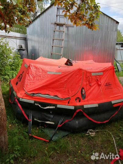 Плот спасательный