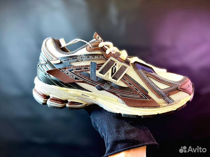 Кроссовки New Balance спортивные