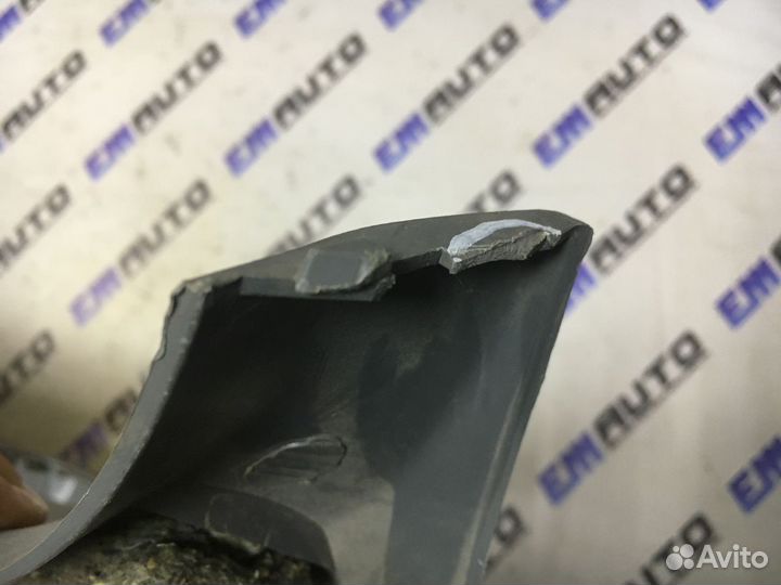 Обшивка крышки багажника Шевроле Лачетти хетчбек