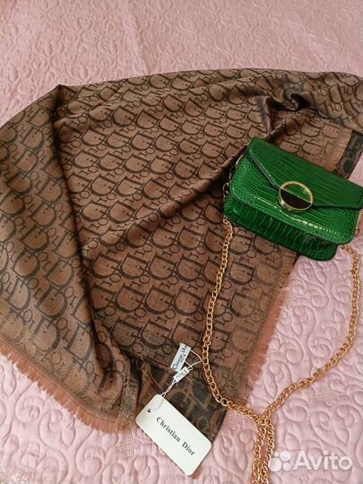 Шарфы и палантины