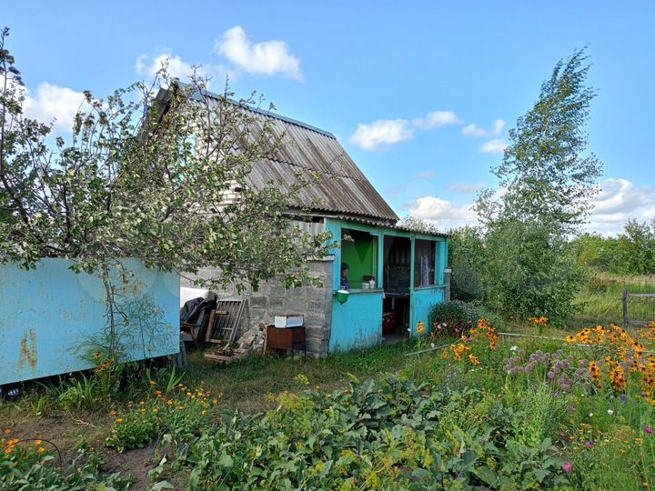 Дом 30 м² на участке 10 сот.