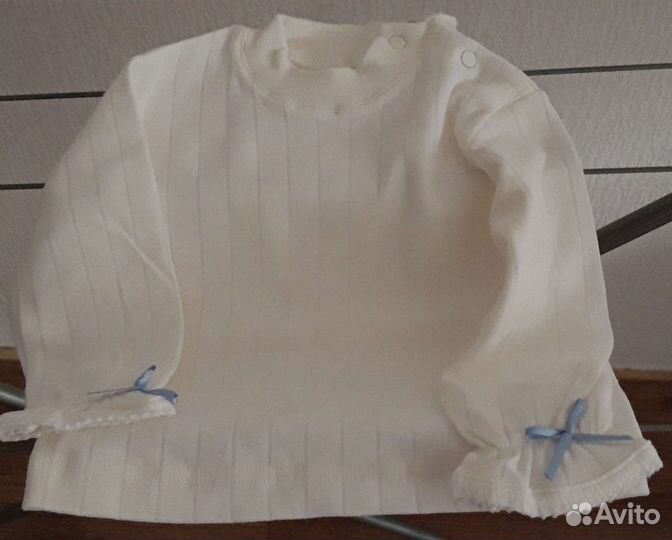 Комплект на выписку из роддома новый