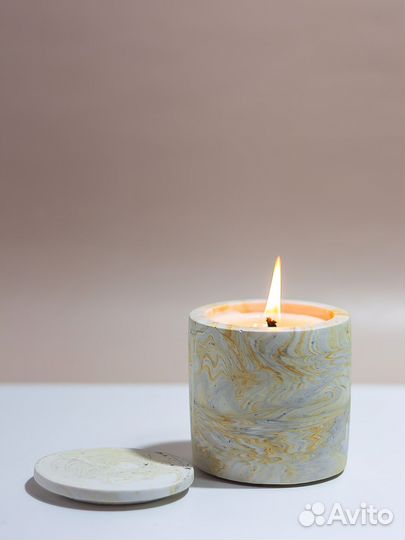 Ароматическая свеча