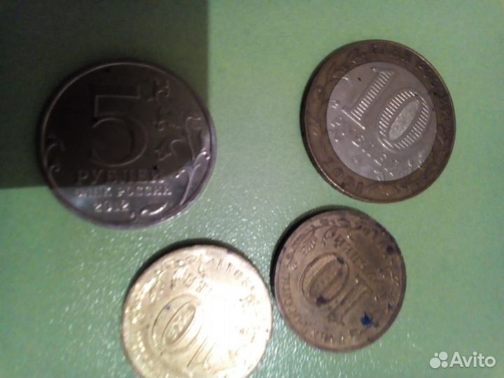 Продаю юбилейные монетки