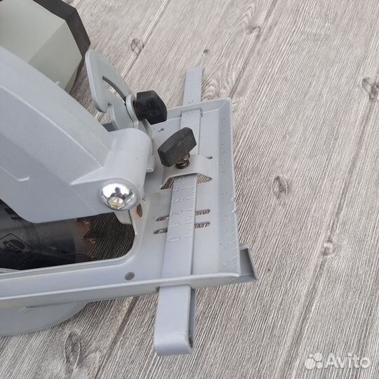 Дисковая пила Интерскол дп-210/2000М