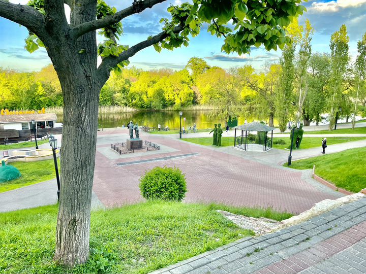 3-к. квартира, 100 м², 7/7 эт.