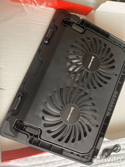 Подставка с охлаждением для ноутбука