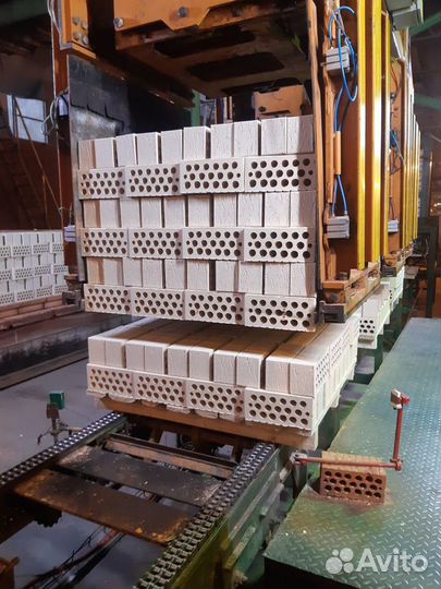 Кирпич / облицовочный / полуторный / лицевой