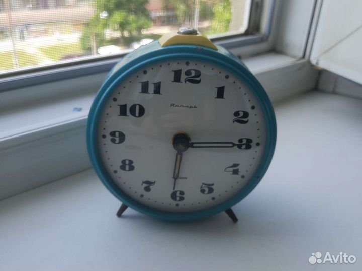 Будильник часы Янтарь СССР