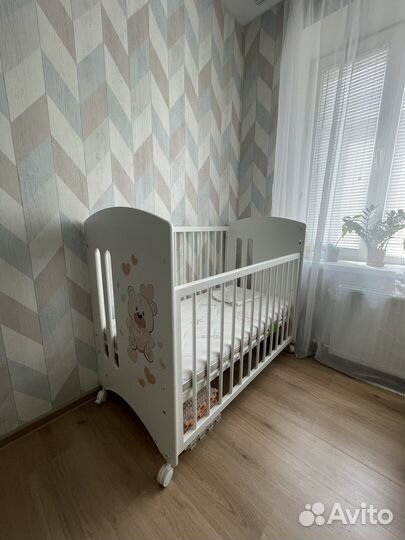 Кроватка детская