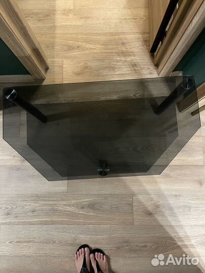 Стеклянная тумба