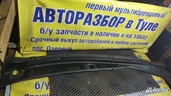 Жабо решетка стеклоочистителя Mitsubishi Lancer 9