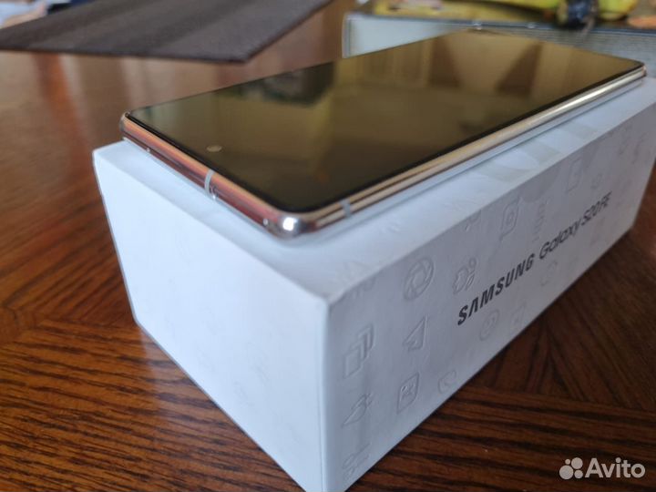 Samsung galaxy S20 FE