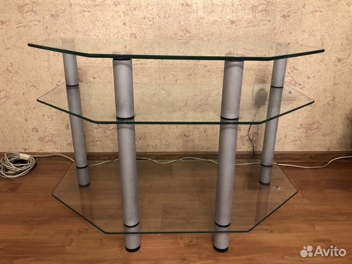 Стеклянная тумба под тv, приставку и др.технику