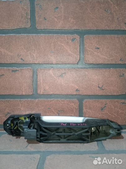 Ручка двери внешняя toyota corolla fielder NZE121G 1NZ-FE RR/LH