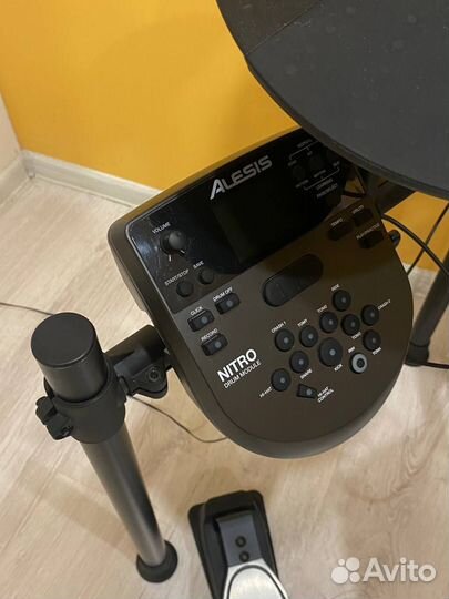 Электронные барабаны Alesis Nitro Mesh Kit
