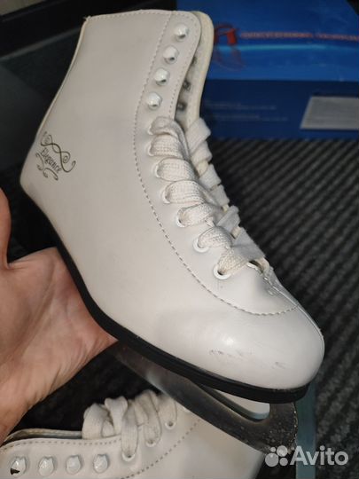 Коньки фигурные с мехом