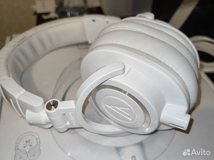 Наушники Audio-Technica ATH-M50x
