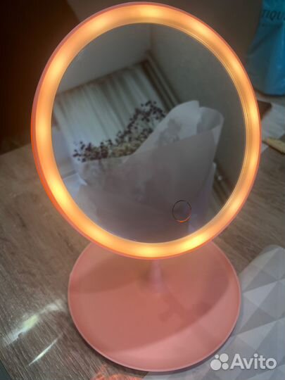 Зеркало с подсветкой настольное