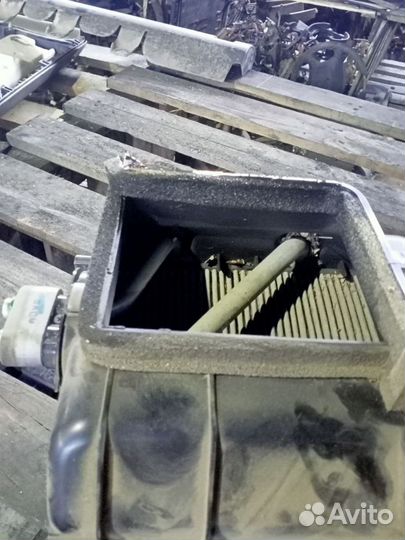 Средняя часть корпуса на Hyundai Accent