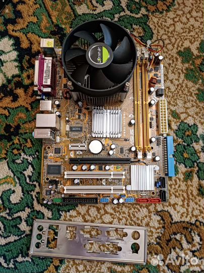 Материнская плата