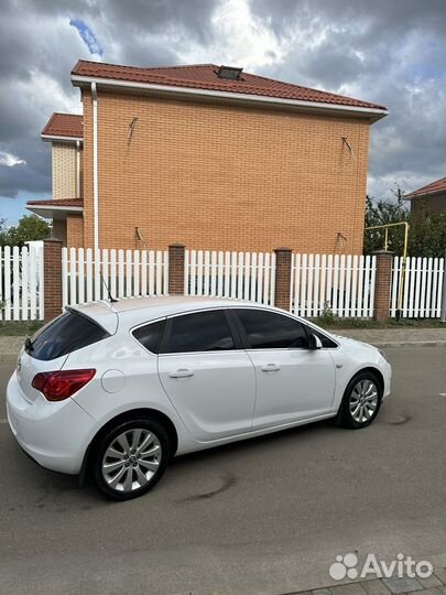 Opel Astra 1.4 AT, 2011, 216 058 км
