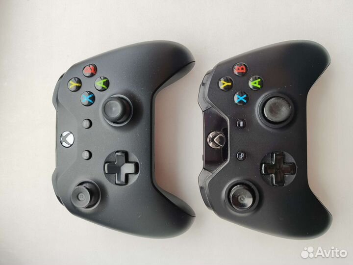 Xbox One + Kinect + 2 джойстика + 7 дисков