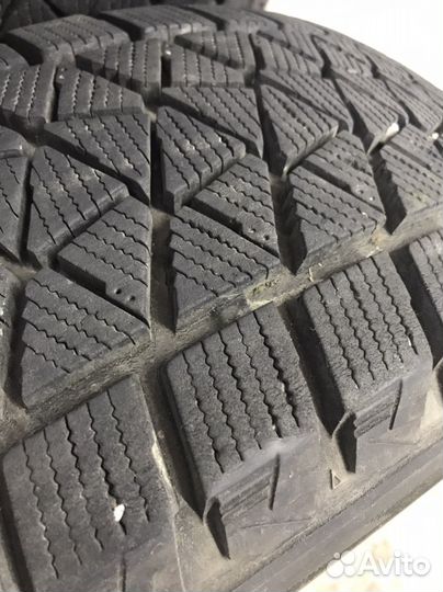 Bridgestone Blizzak DM-V2 225/55 R18 98T