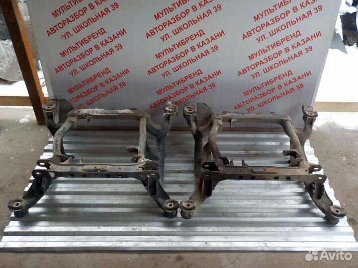 Подрамник передний Мерседес Бенц W164 ML350