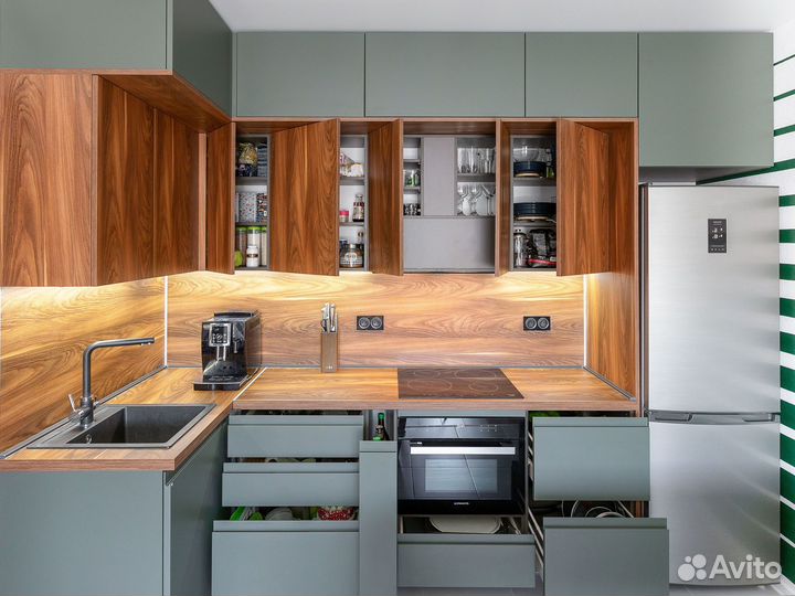 Кухня под потолок под проект с антресолями