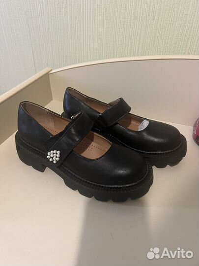 Туфли новые betsy 35р