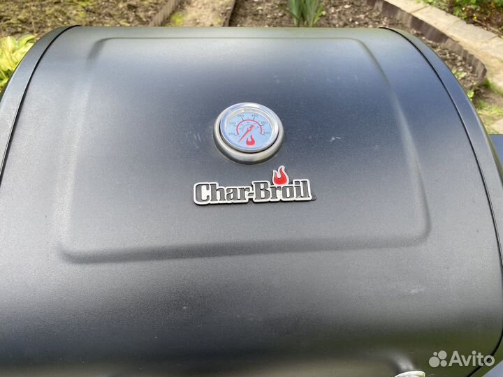 Угольный гриль Char Broil