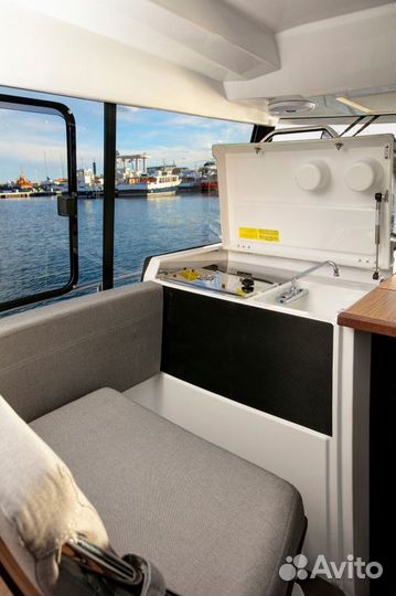 Катер Merry Fisher 895 Sport