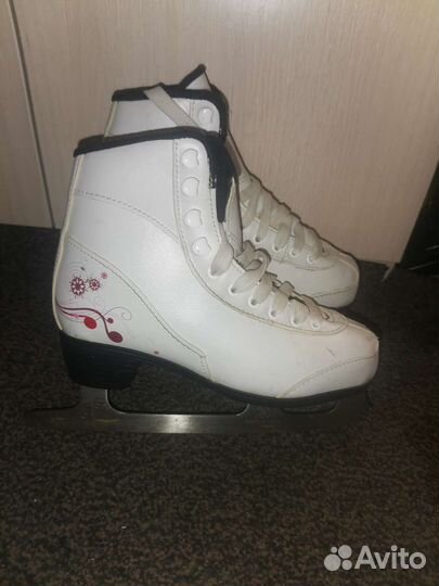 Коньки фигурные 34р