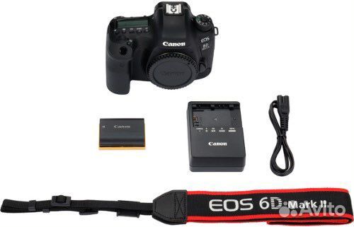 Зеркальный фотоаппарат с объективом