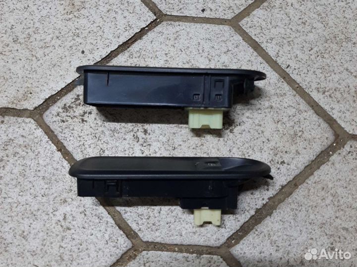 Блок управления стеклоподъемниками Рено Дастер