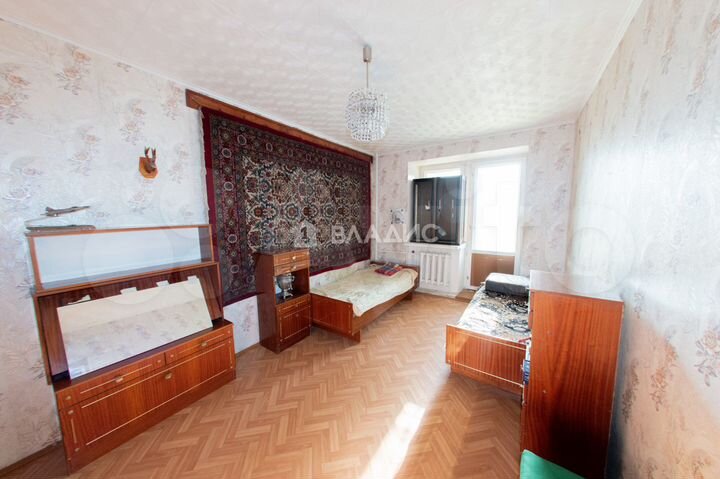 2-к. квартира, 77 м², 3/10 эт.